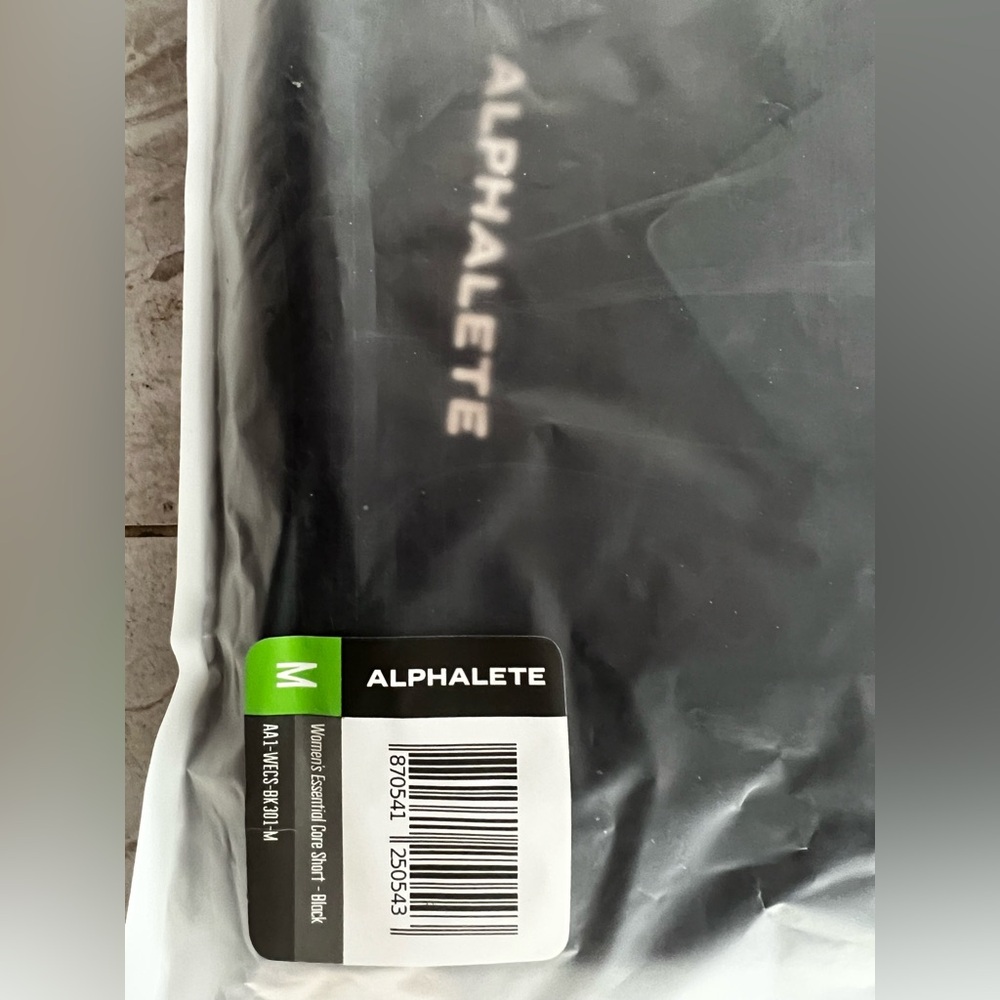 Alphalete Women’s Essential Short in Black - Picture 4 of 4